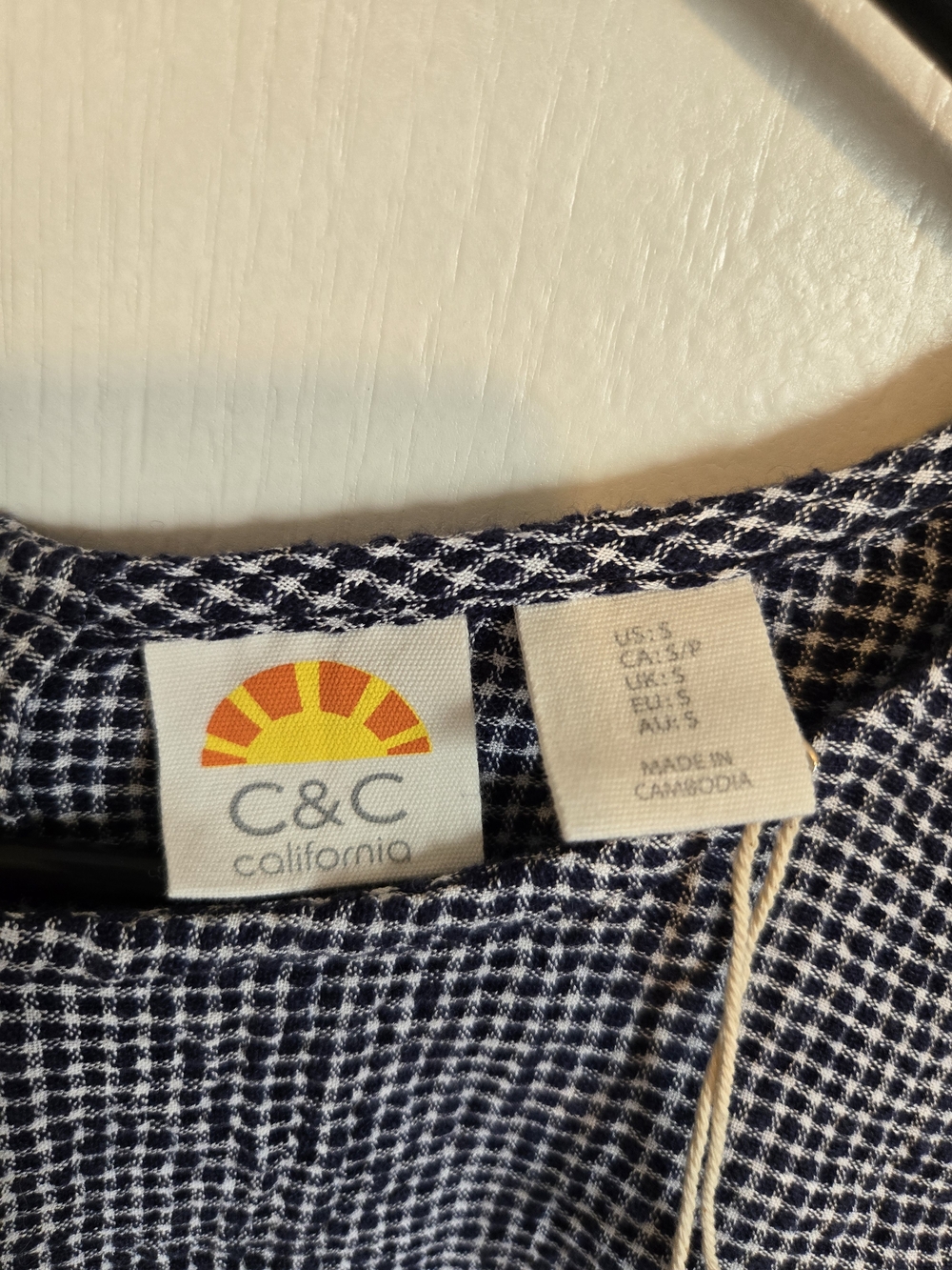 C&C California Navy and White Gingham Sleeveless Top - Picture 3 of 4